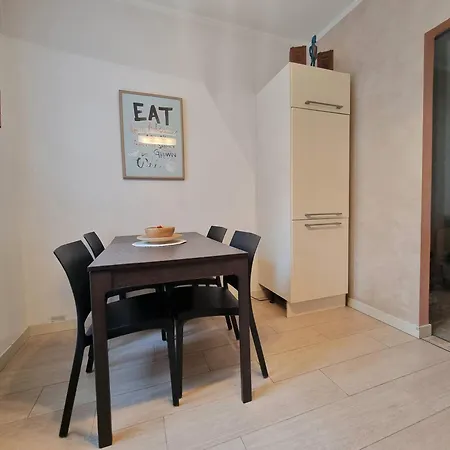 아파트 Comfort House